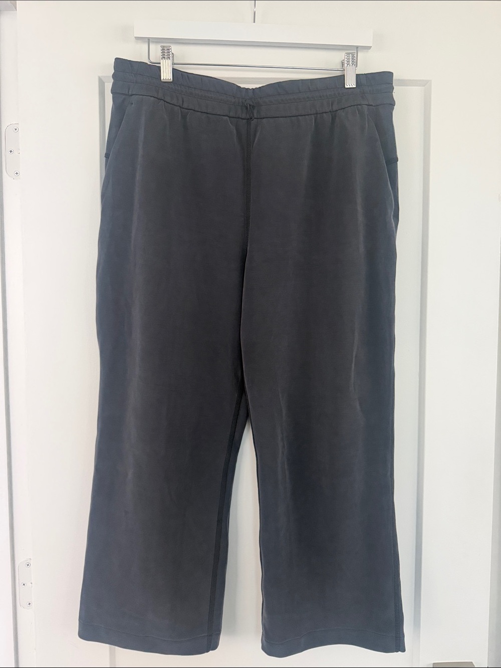 Authentic Lululemon Softstreme High-Rise Pant Regular